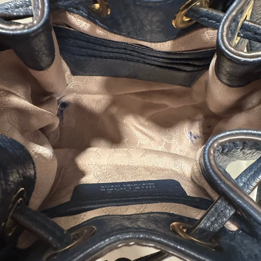 Michael Kors Jules Smartphone Drawstring Bag Navy